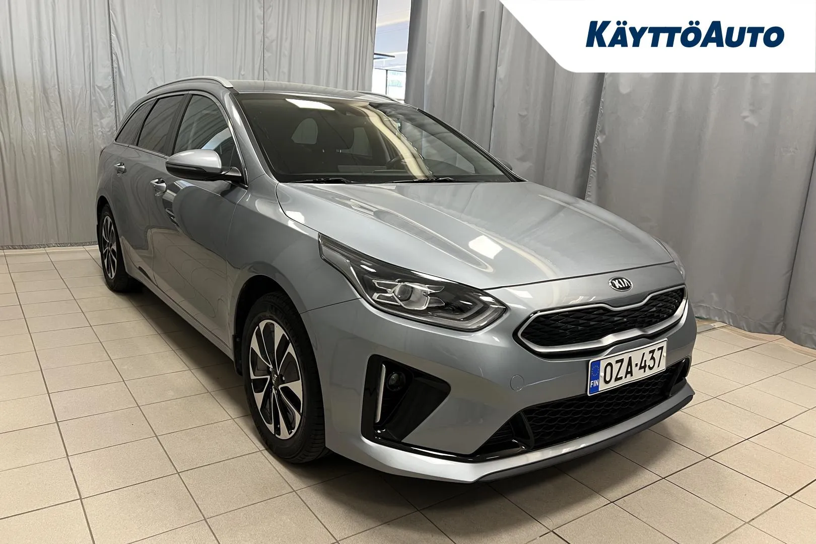 KIA Ceed OZA-437 carousel image