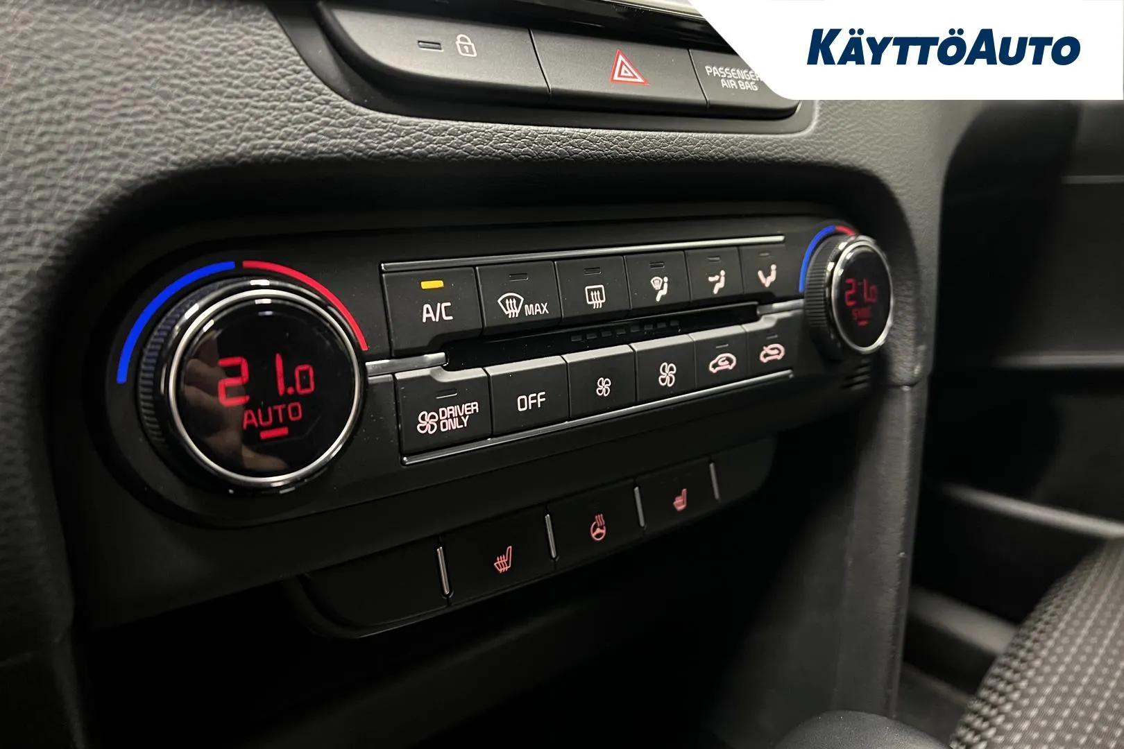 KIA Ceed OZA-437 carousel image