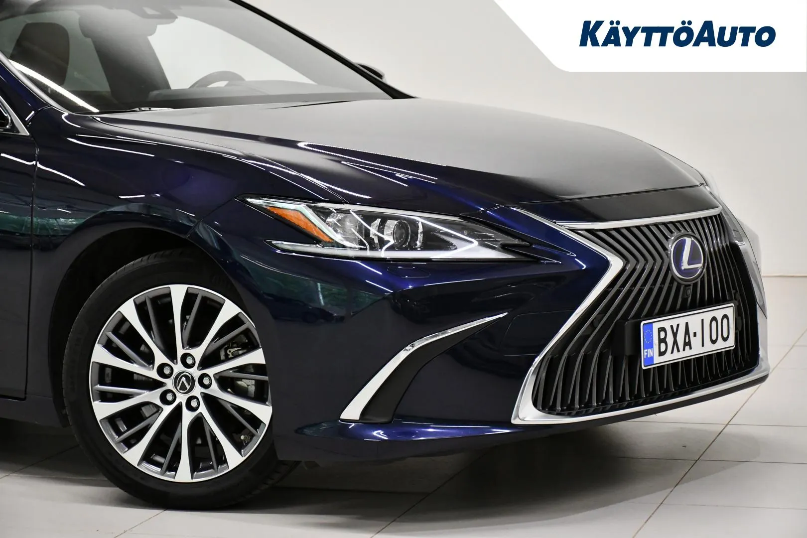 LEXUS ES BXA-100 carousel image