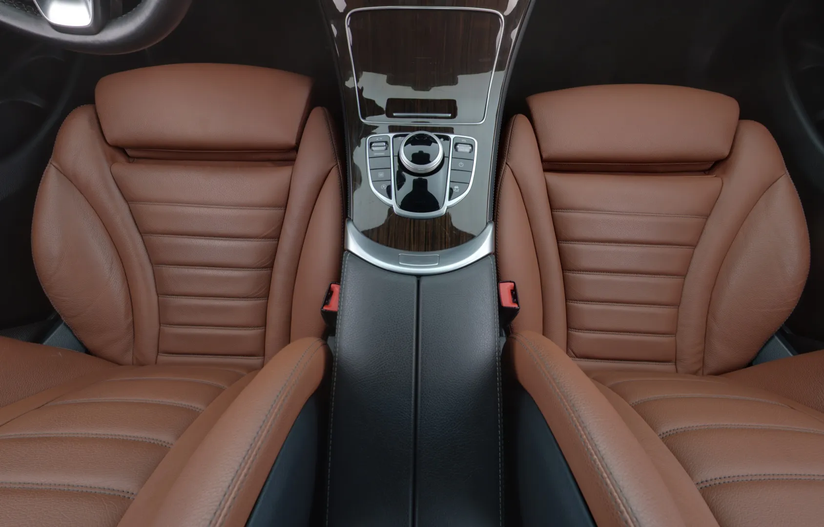 MERCEDES-BENZ GLC XVS-296 carousel image