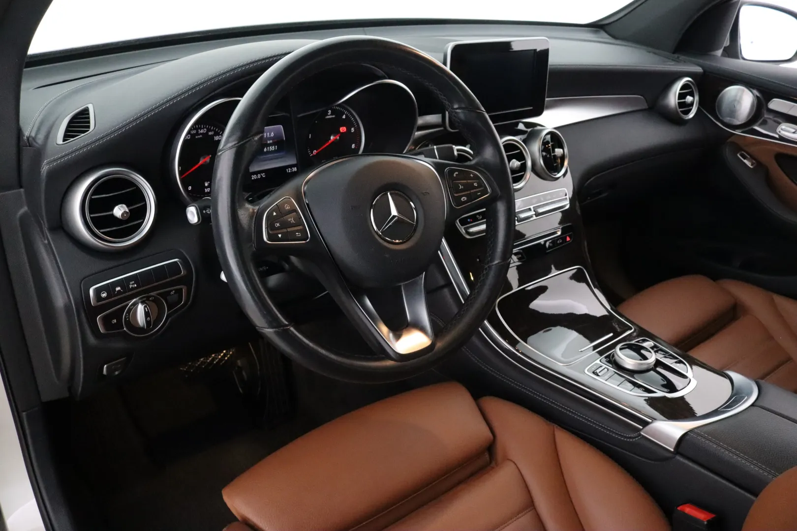 MERCEDES-BENZ GLC XVS-296 carousel image