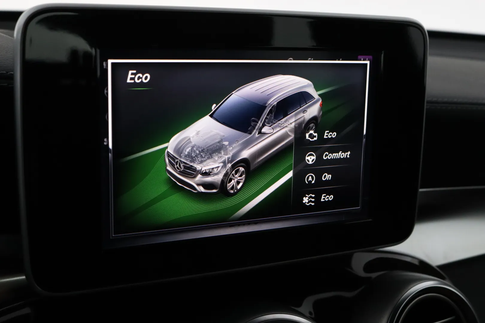 MERCEDES-BENZ GLC XVS-296 carousel image