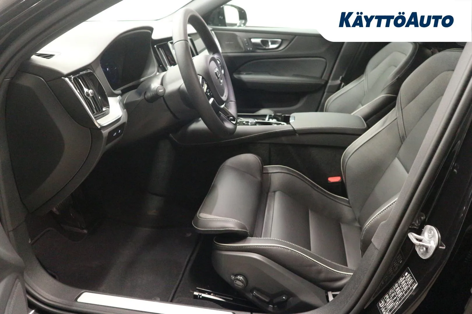 Volvo V60 GRE-117 carousel image