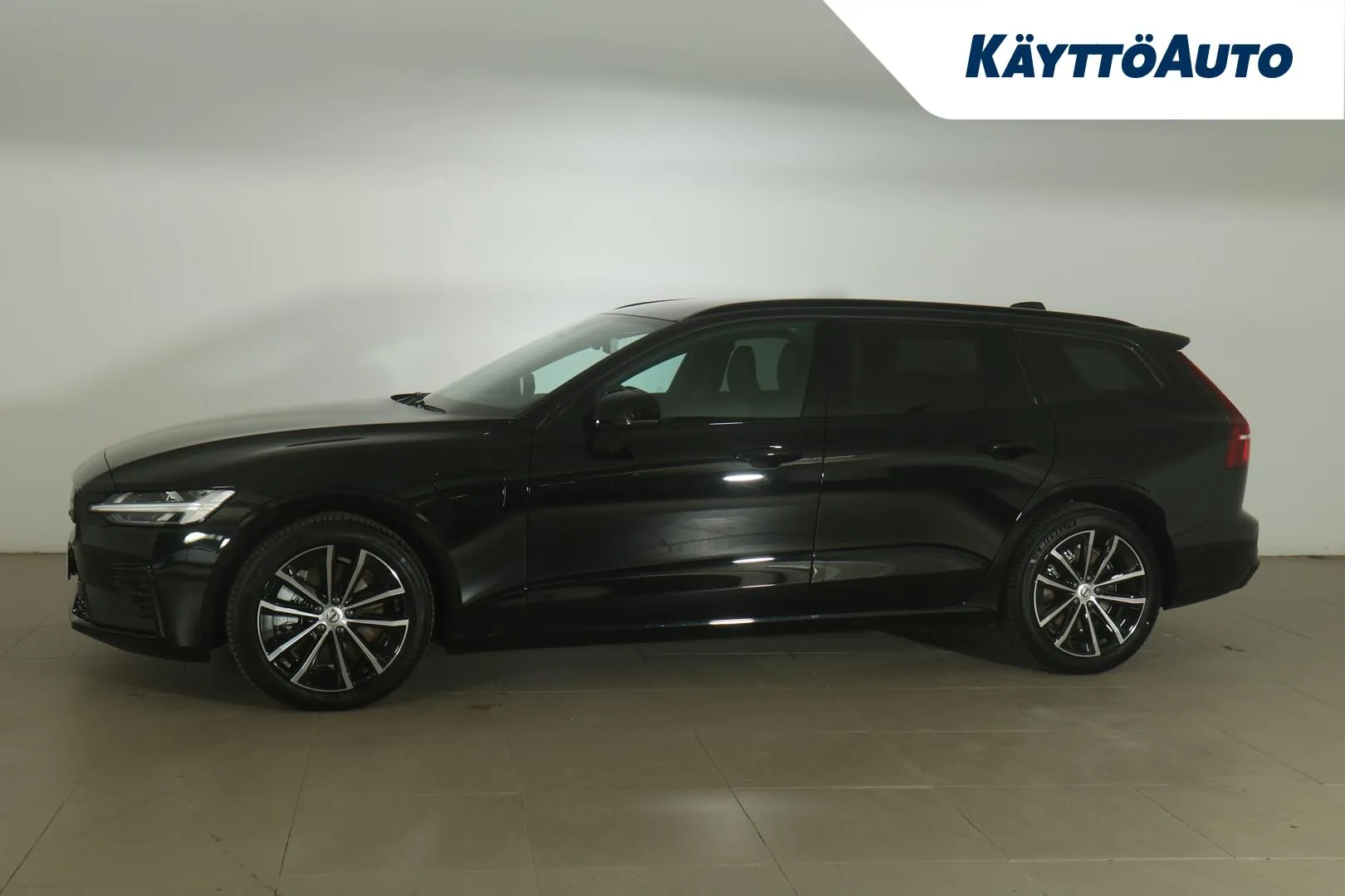 Volvo V60 GRE-117 carousel image