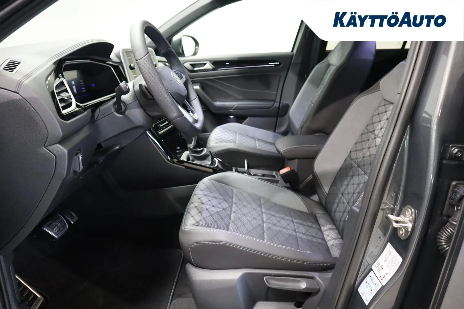Volkswagen T-Roc CSF-296 carousel image