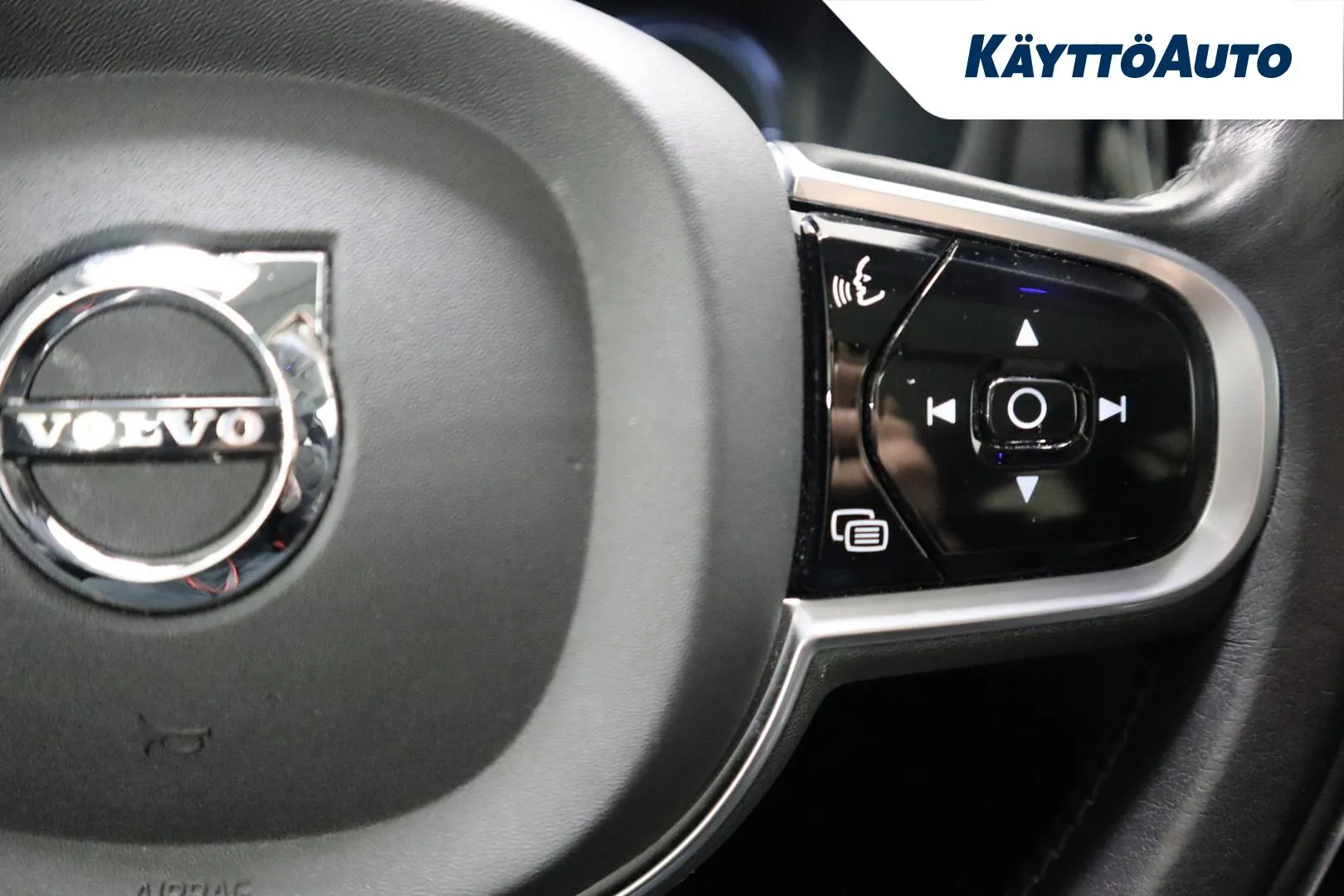 VOLVO V60 BXM-704 carousel image