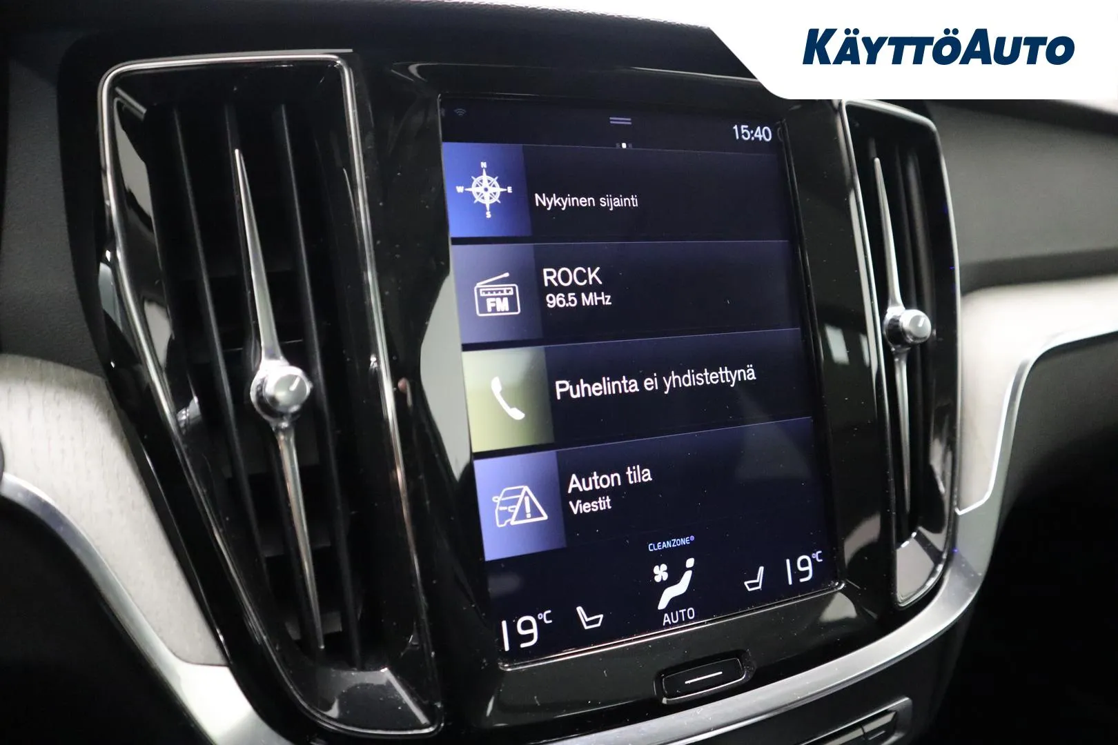 VOLVO V60 BXM-704 carousel image