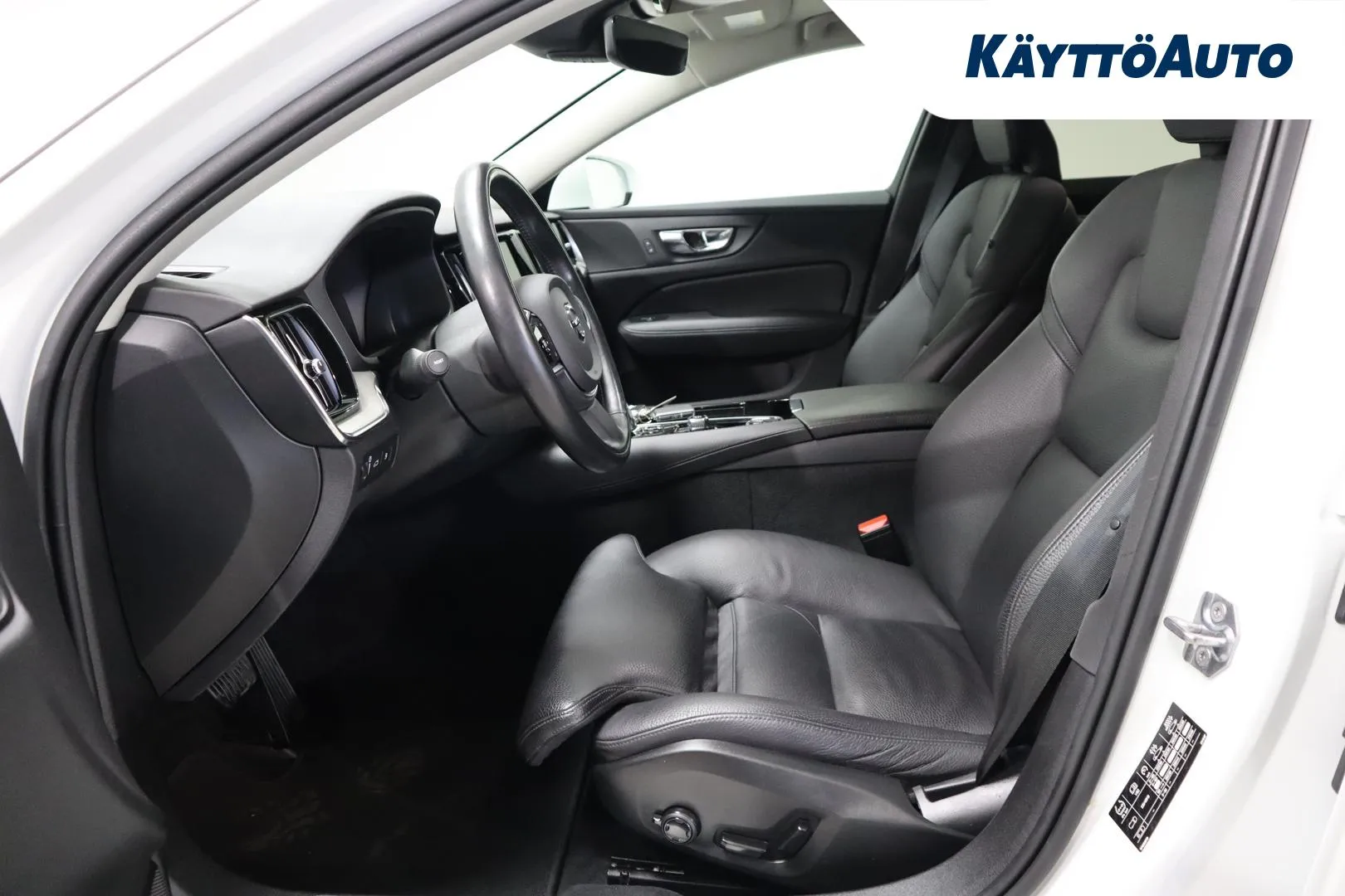 VOLVO V60 BXM-704 carousel image
