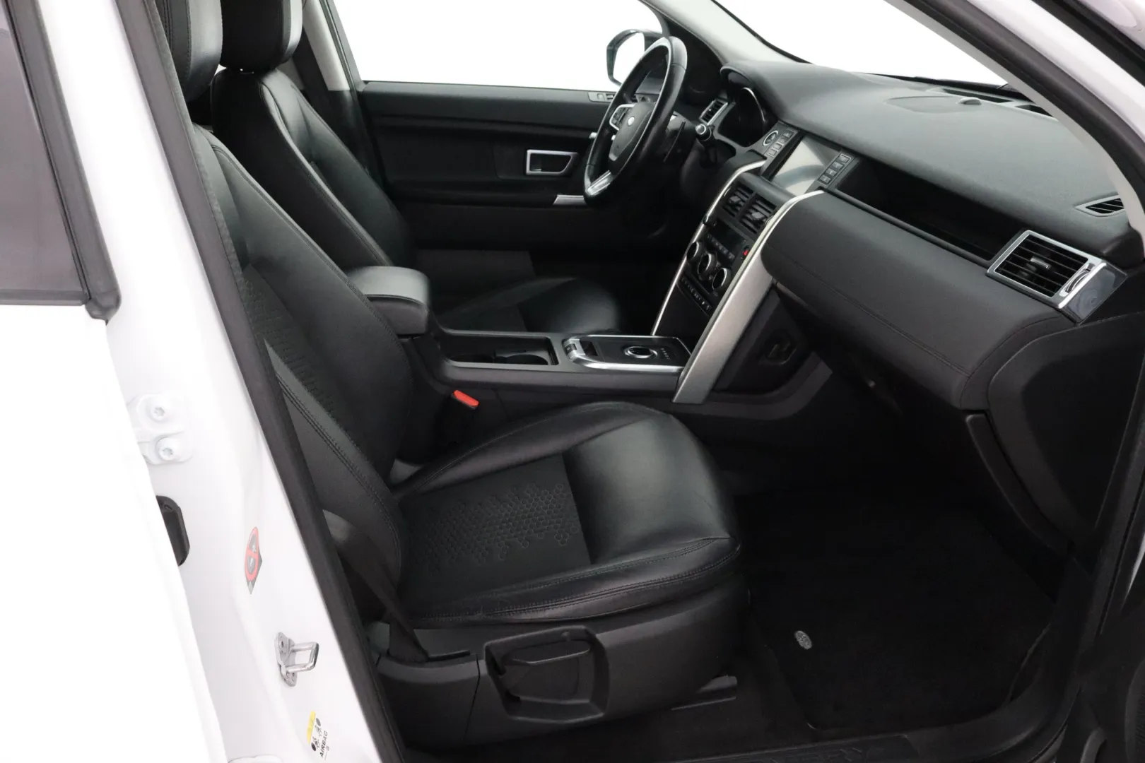 LAND ROVER Discovery Sport XVV-913 carousel image