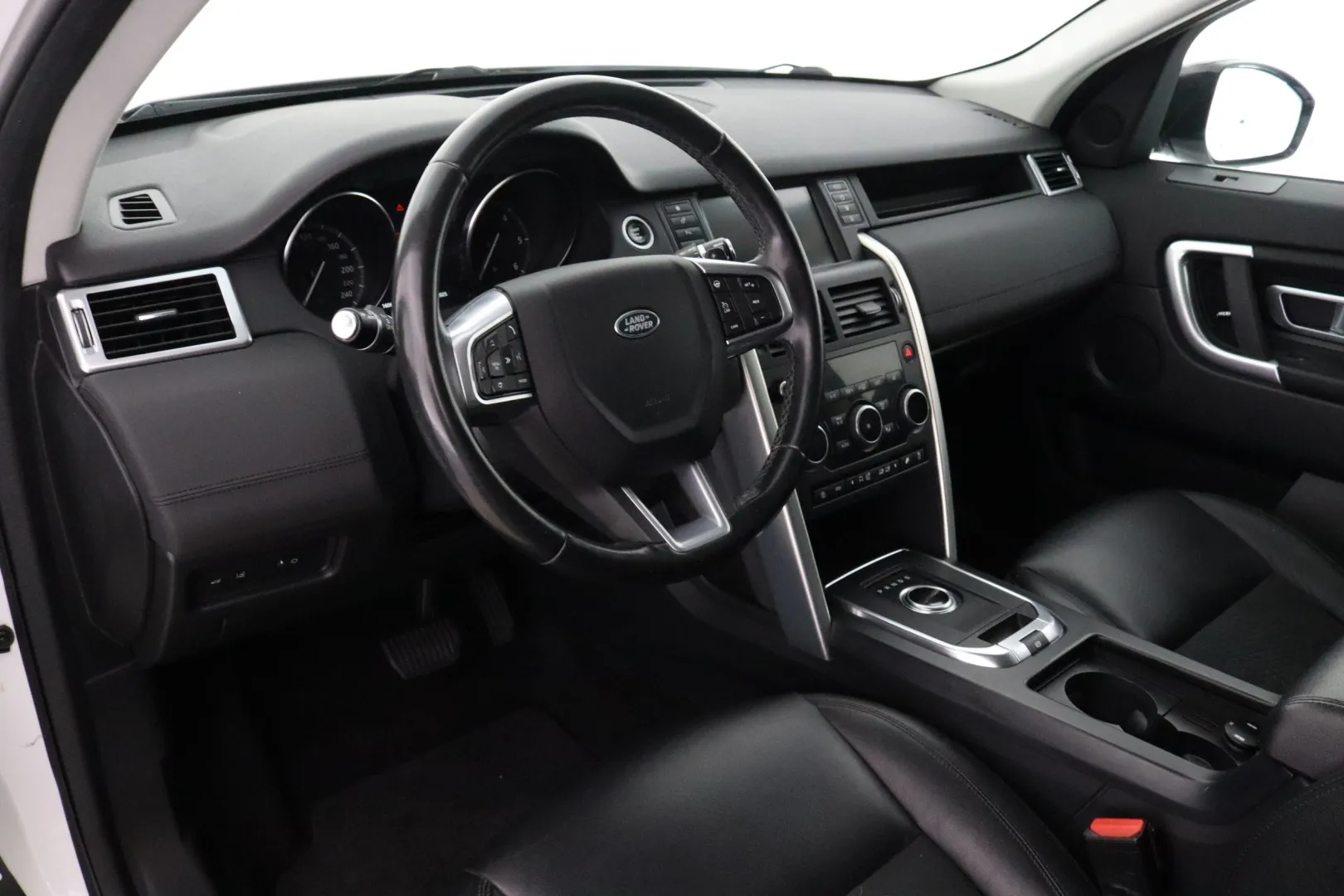 LAND ROVER Discovery Sport XVV-913 carousel image