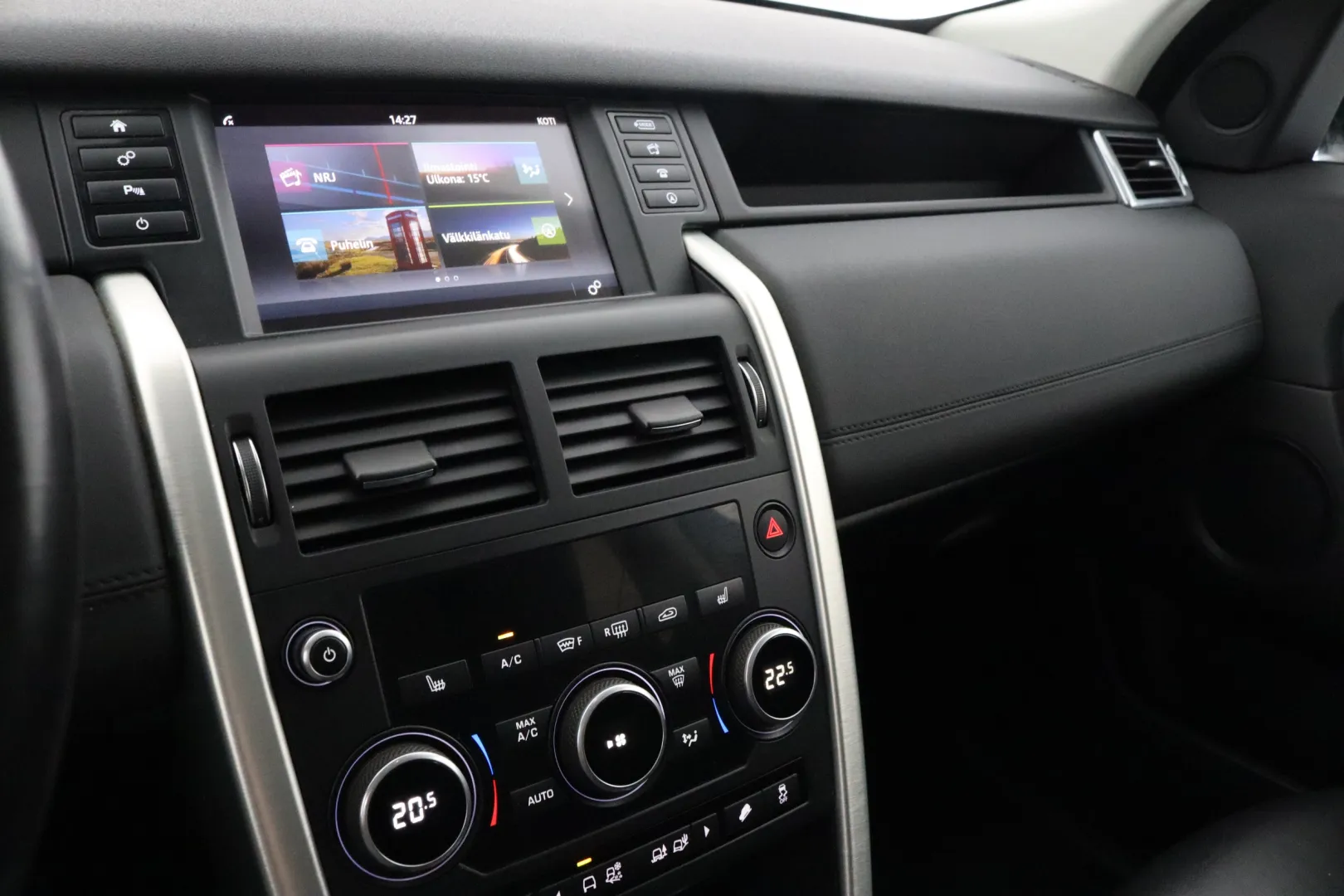 LAND ROVER Discovery Sport XVV-913 carousel image