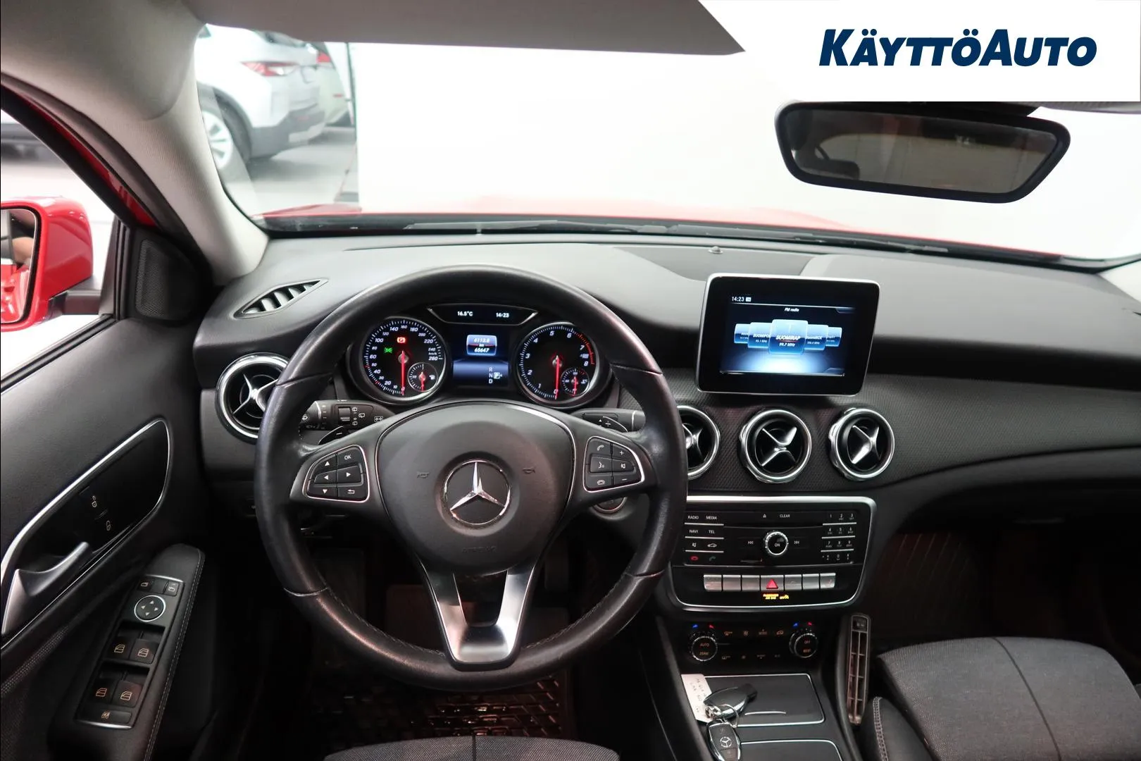 Mercedes-Benz GLA CMR-822 carousel image