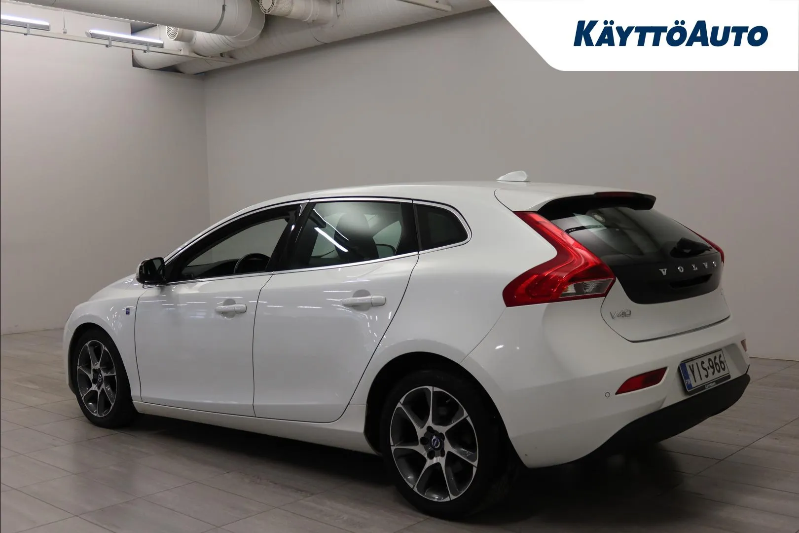 Volvo V40 YIS-966 carousel image