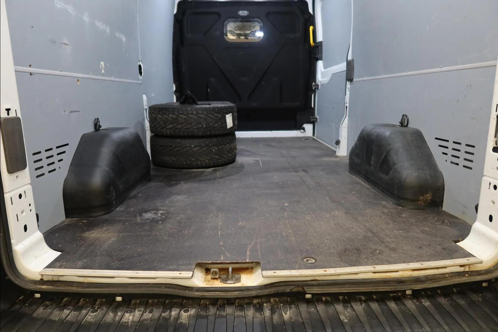 FORD Transit CNS-883 carousel image