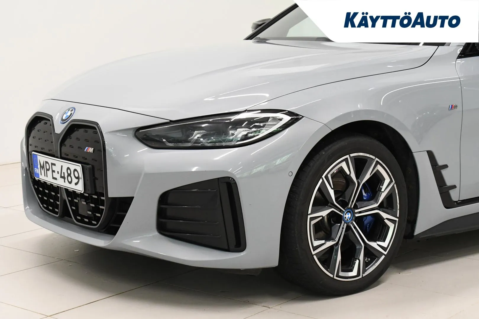 BMW i4 MPE-489 carousel image
