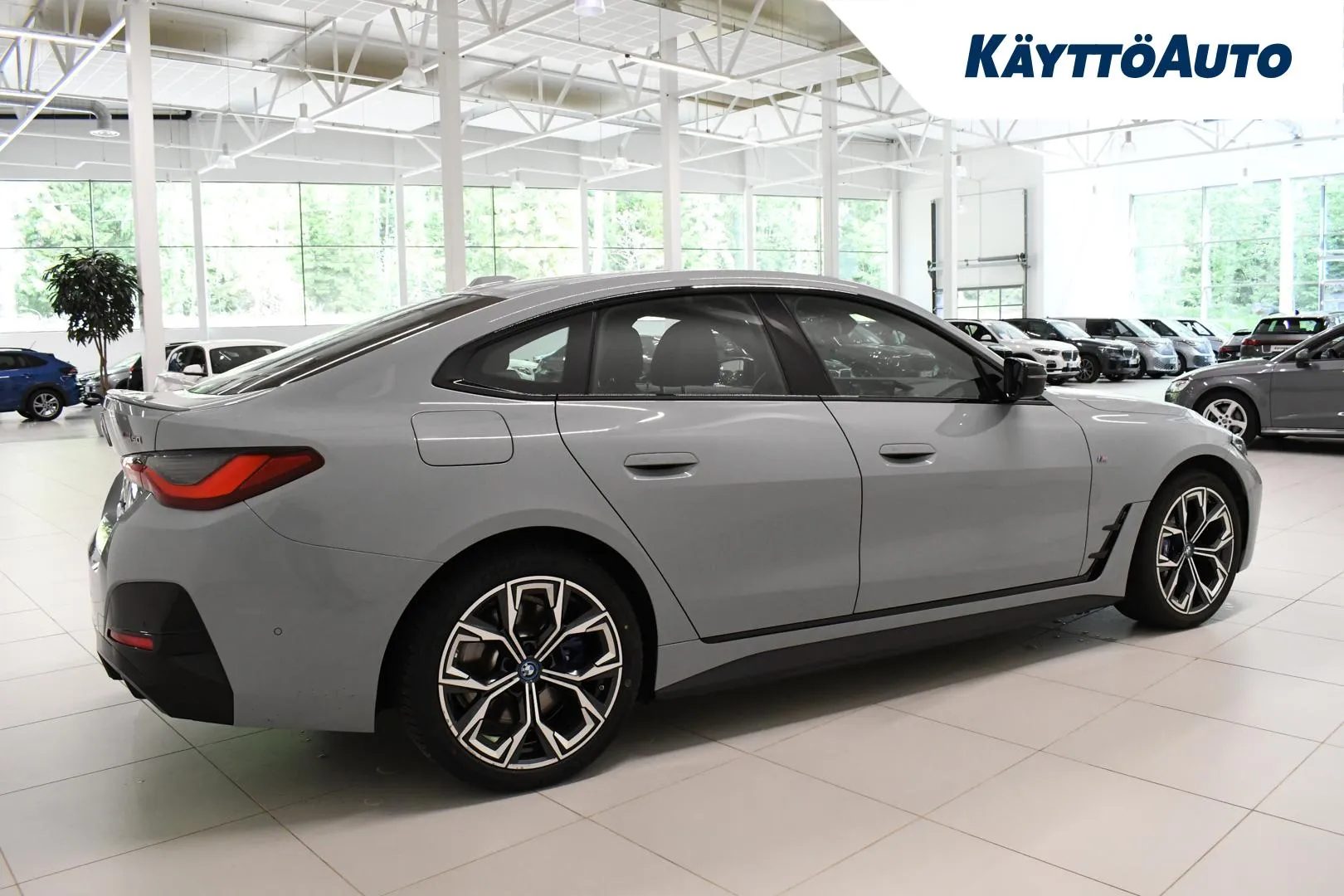 BMW i4 MPE-489 carousel image