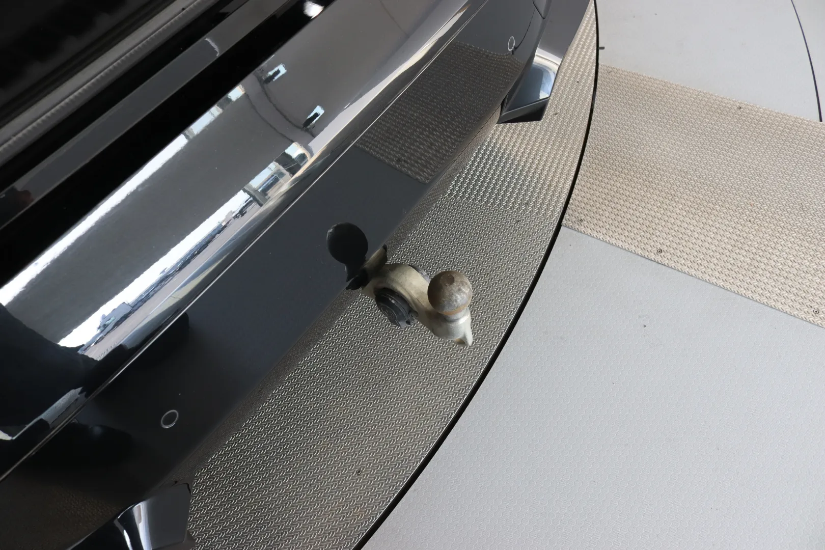 BMW iX MOL-435 carousel image