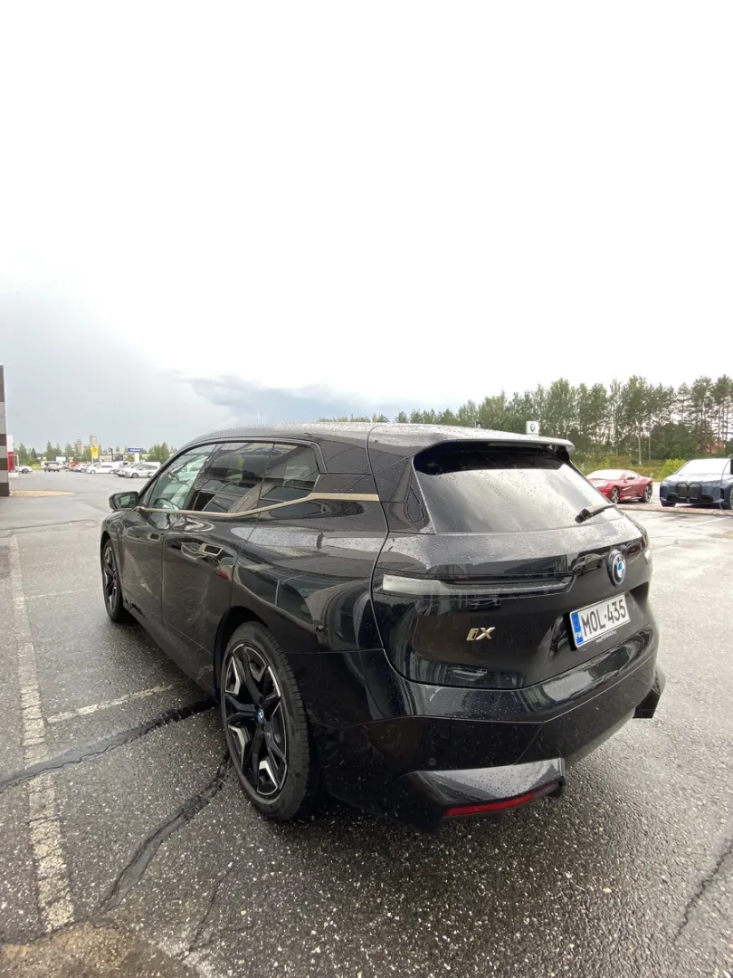BMW iX MOL-435 carousel image