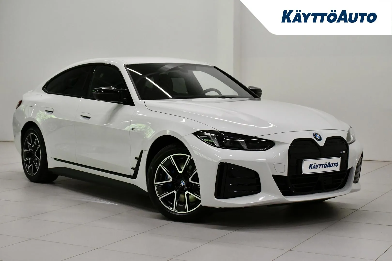 BMW i4 CSH-506 carousel image