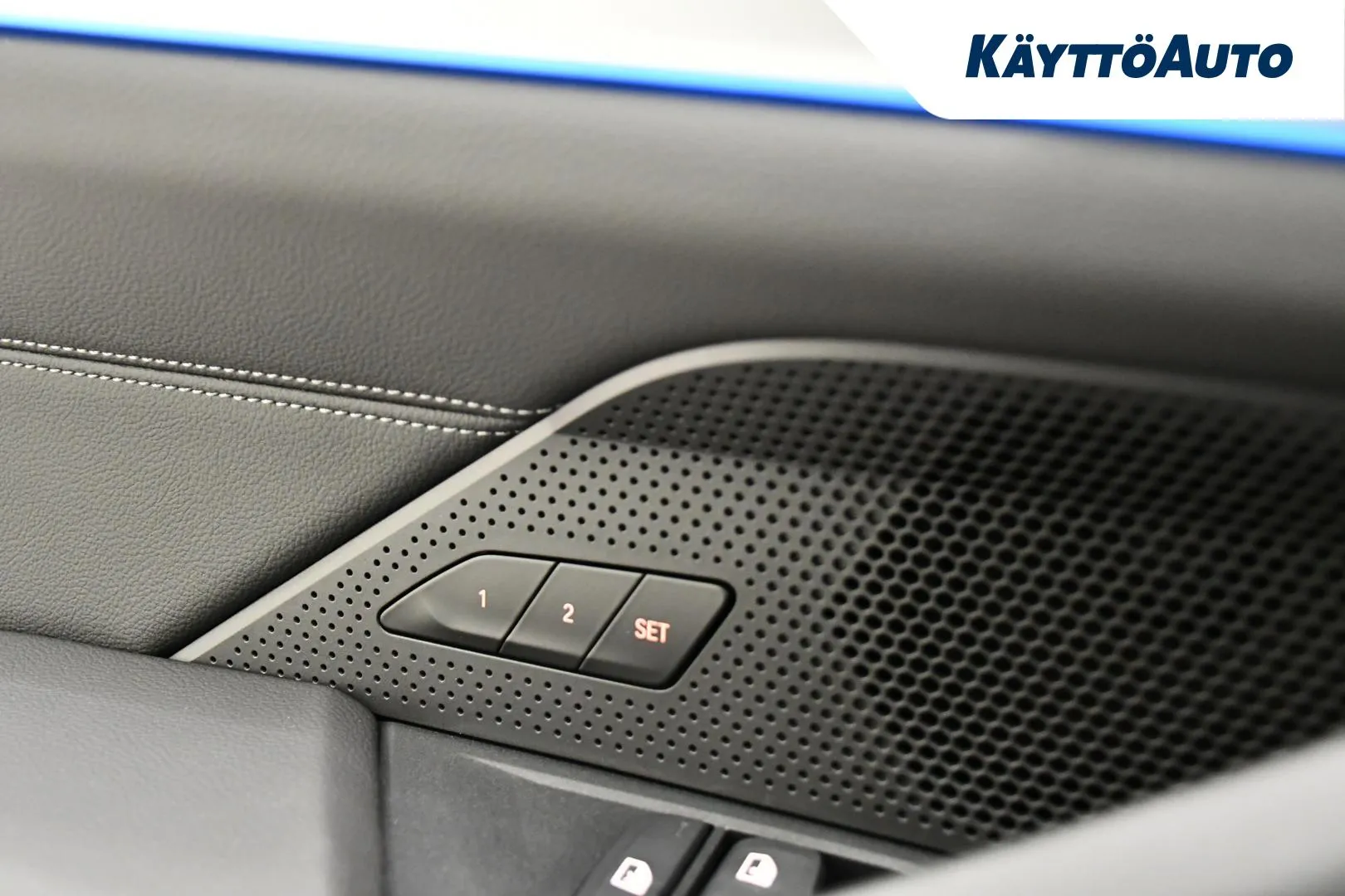 BMW i4 CSH-506 carousel image