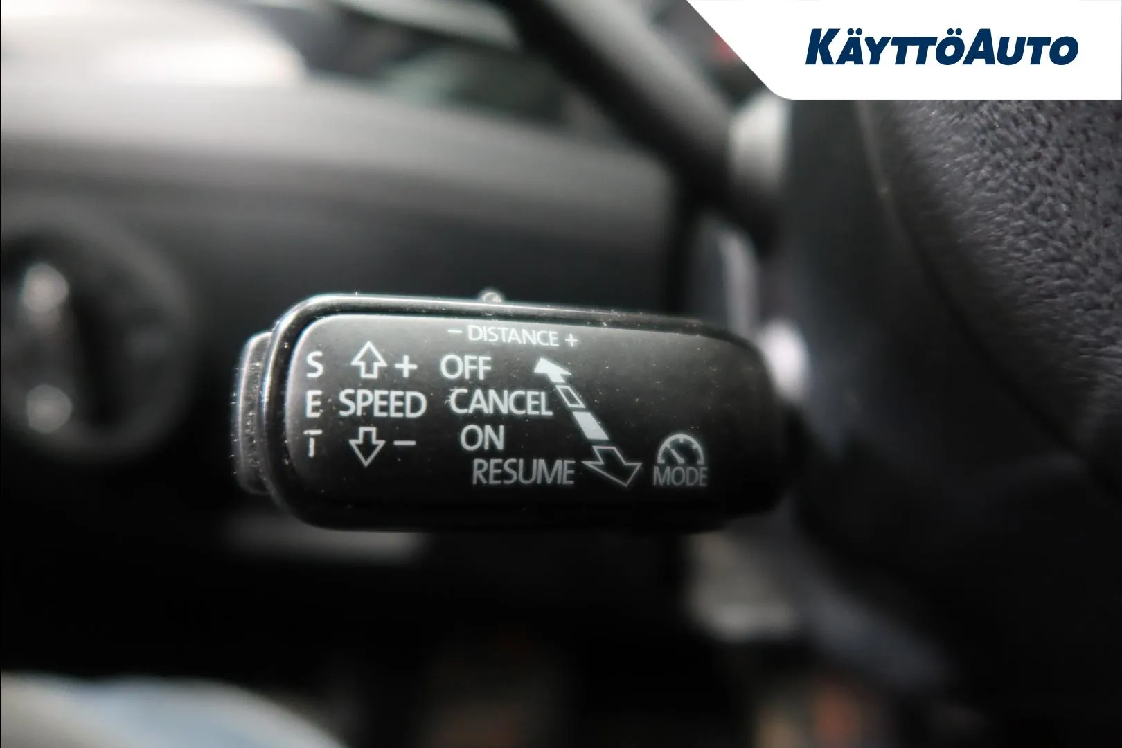 Skoda Superb YKE-348 carousel image
