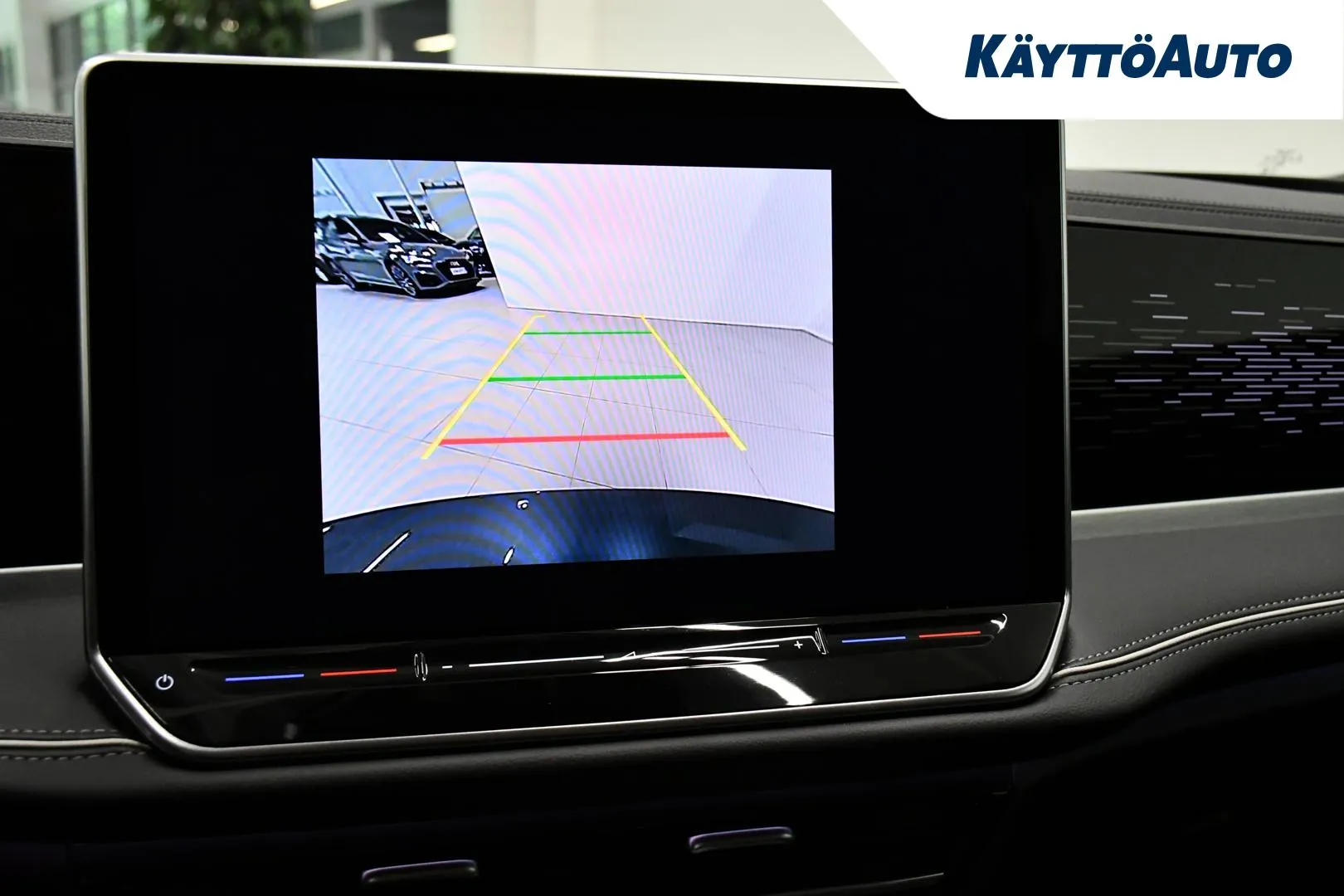 Volkswagen Passat XTL-666 carousel image