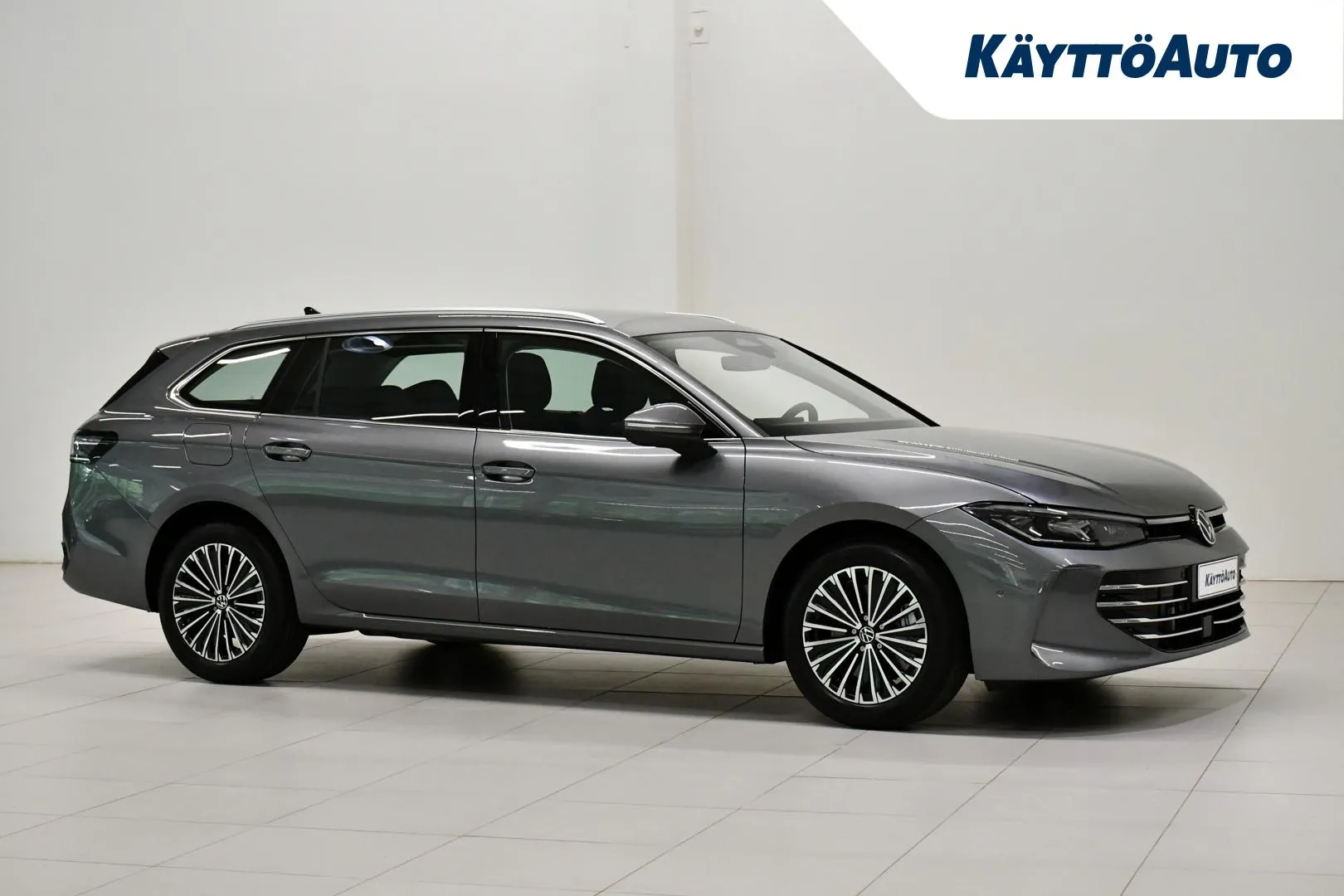 Volkswagen Passat XTL-666 carousel image