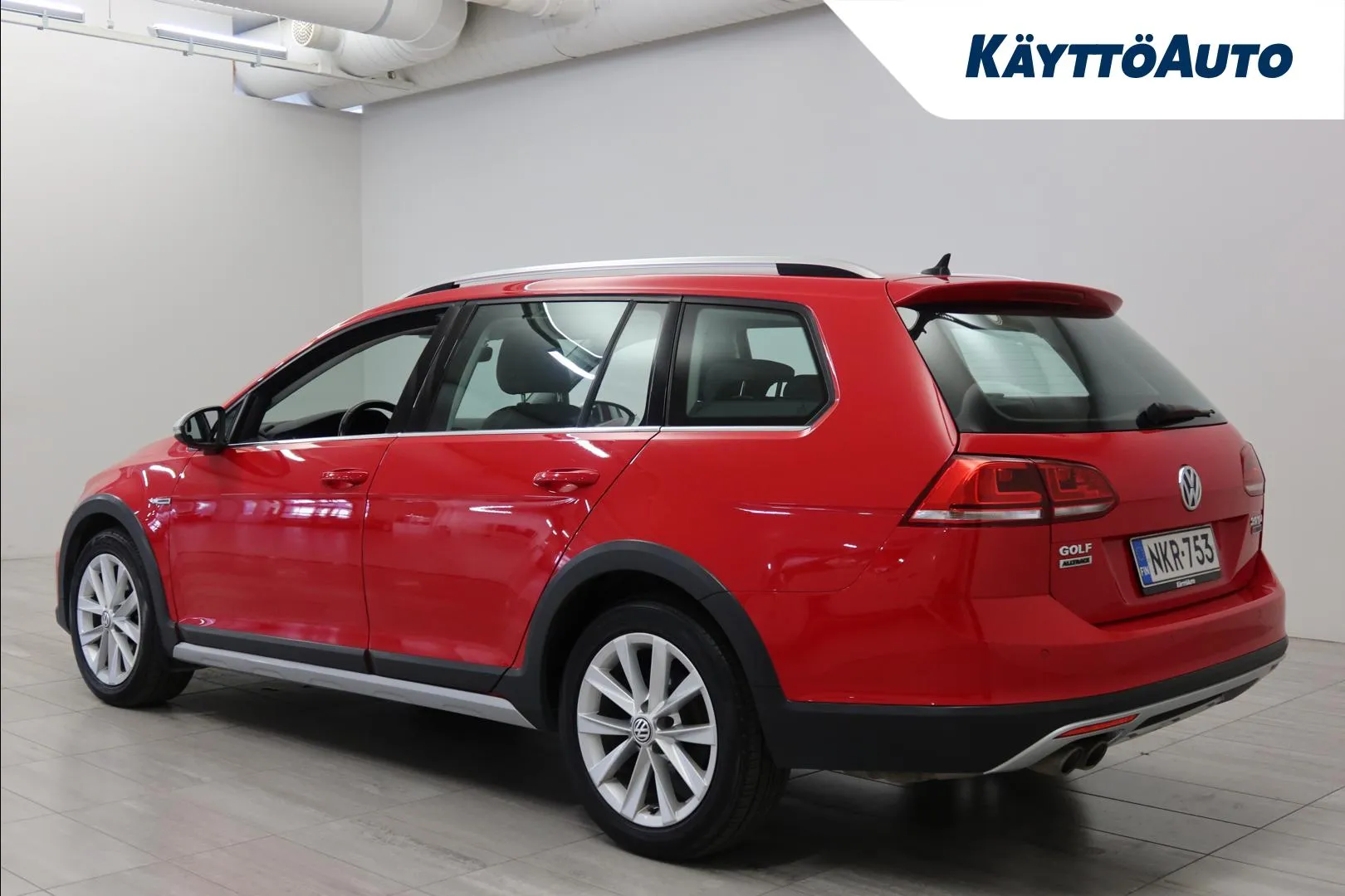 Volkswagen Golf NKR-753 carousel image