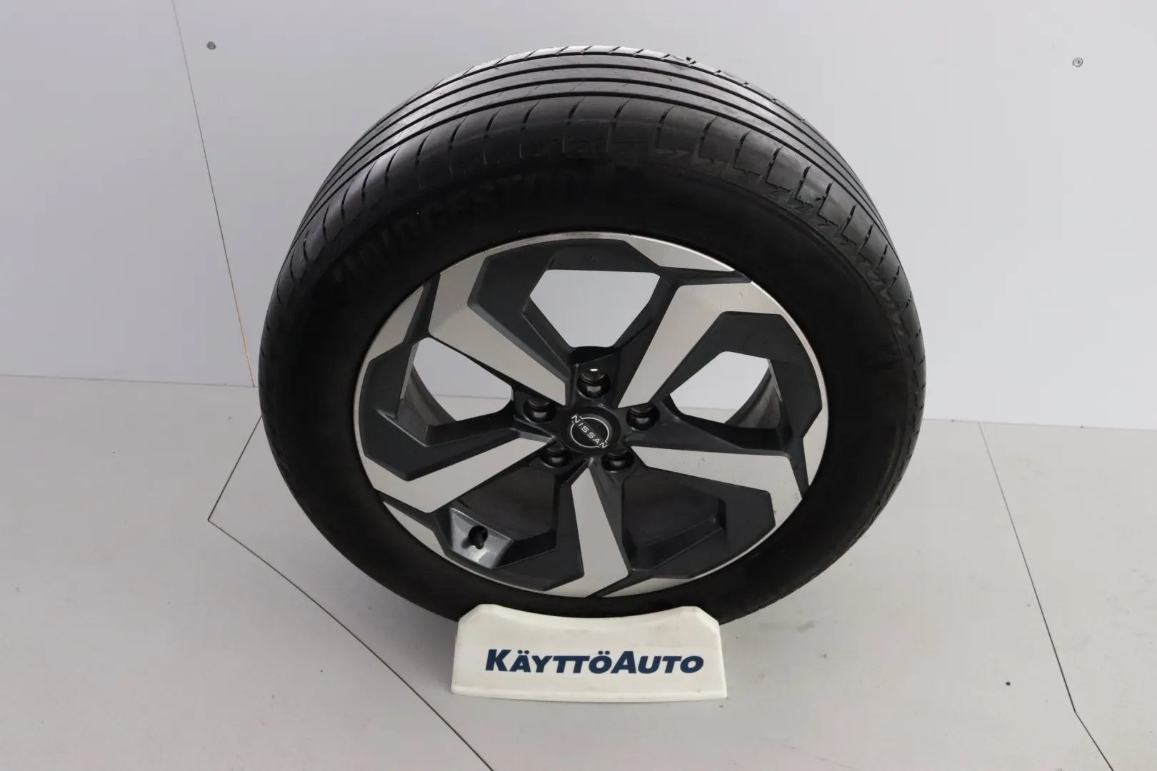 NISSAN Qashqai GPV-807 carousel image