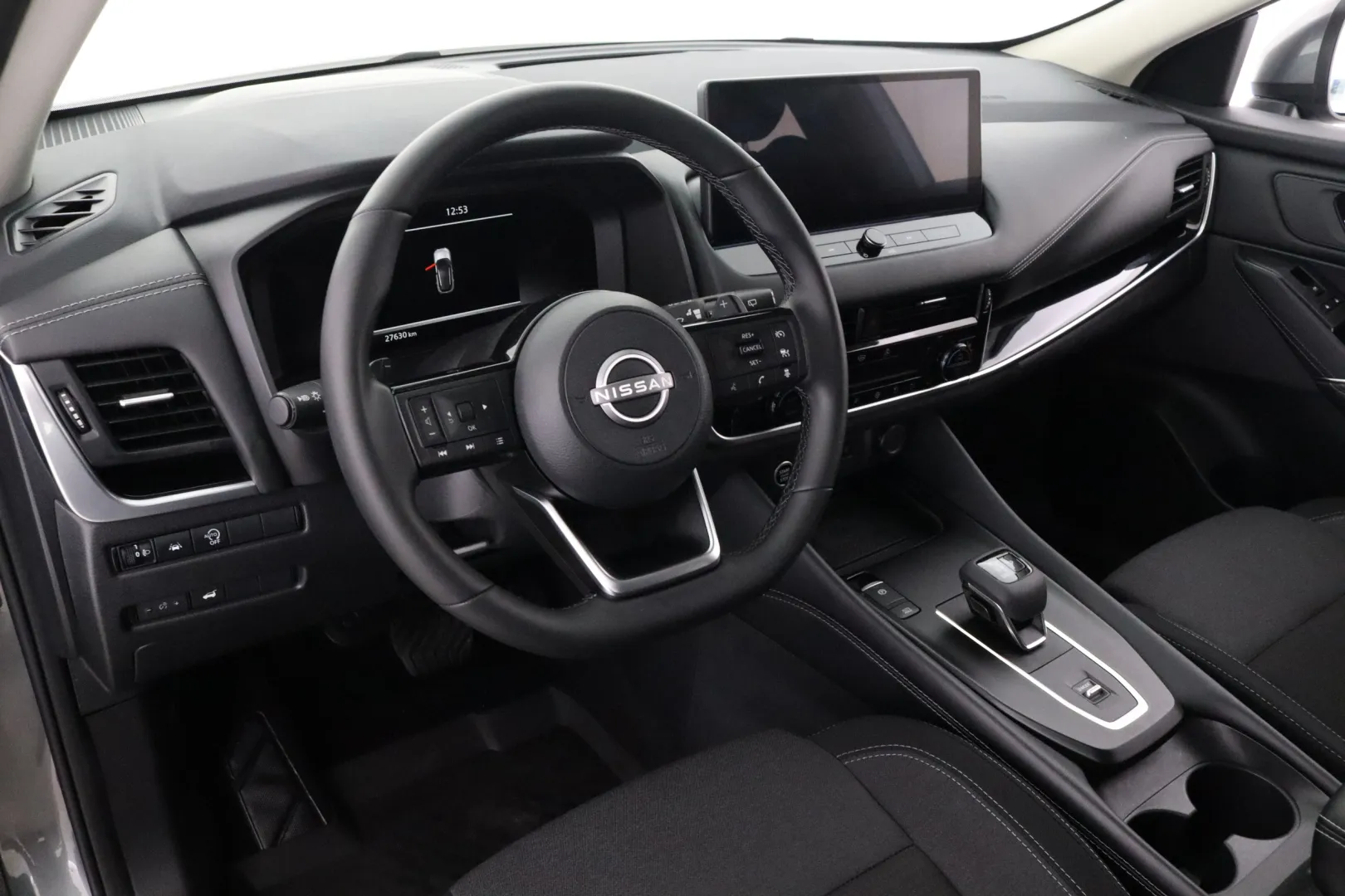 NISSAN Qashqai GPV-807 carousel image