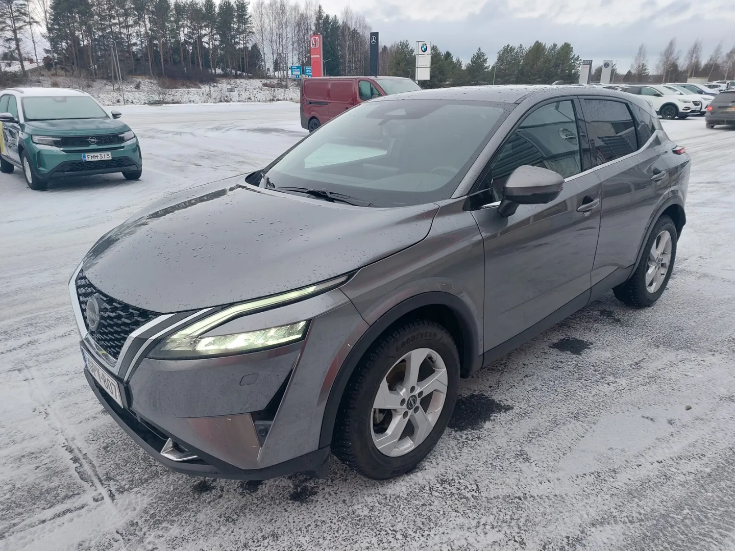 Nissan Qashqai GPV-807 carousel image