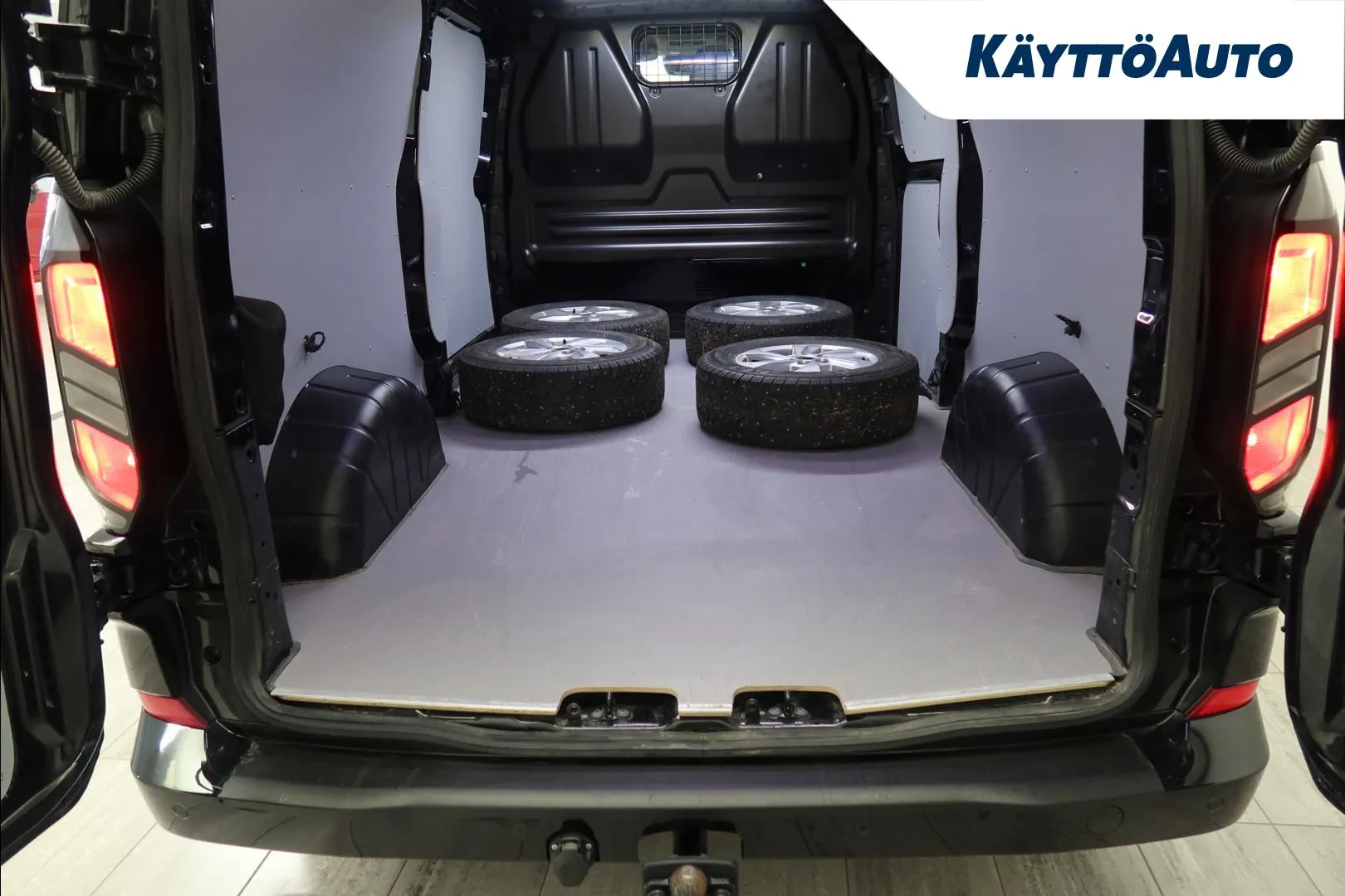 FORD Transit Custom YYA-485 carousel image