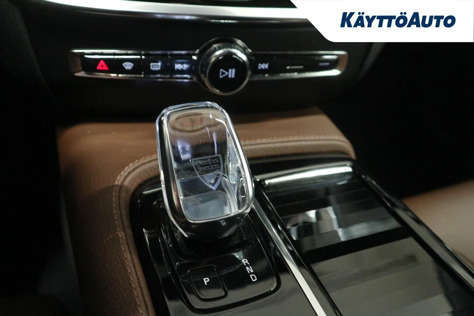 VOLVO V60 JPL-859 carousel image