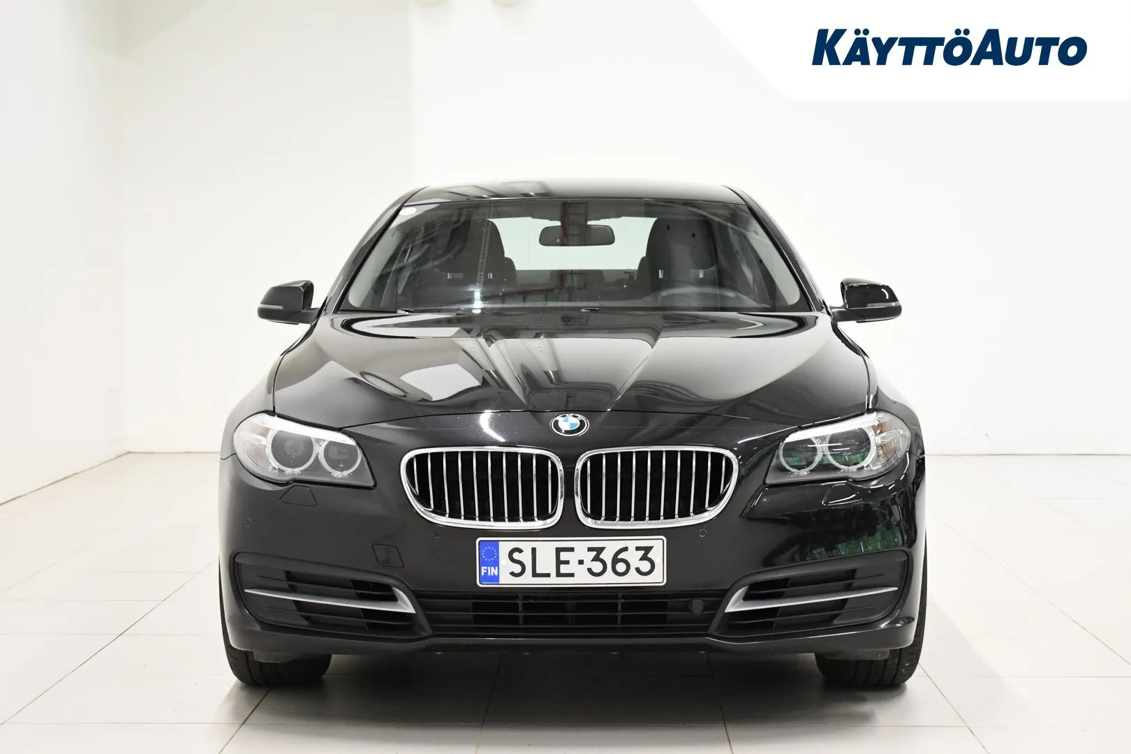 BMW 520 SLE-363 carousel image