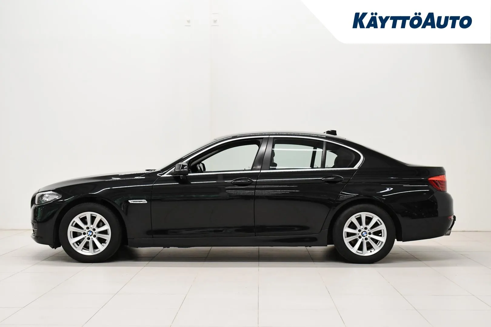 BMW 520 SLE-363 carousel image