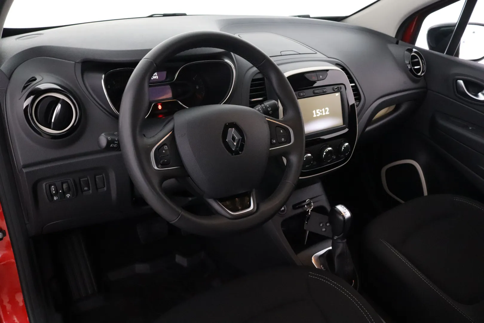 RENAULT Captur JLI-456 carousel image