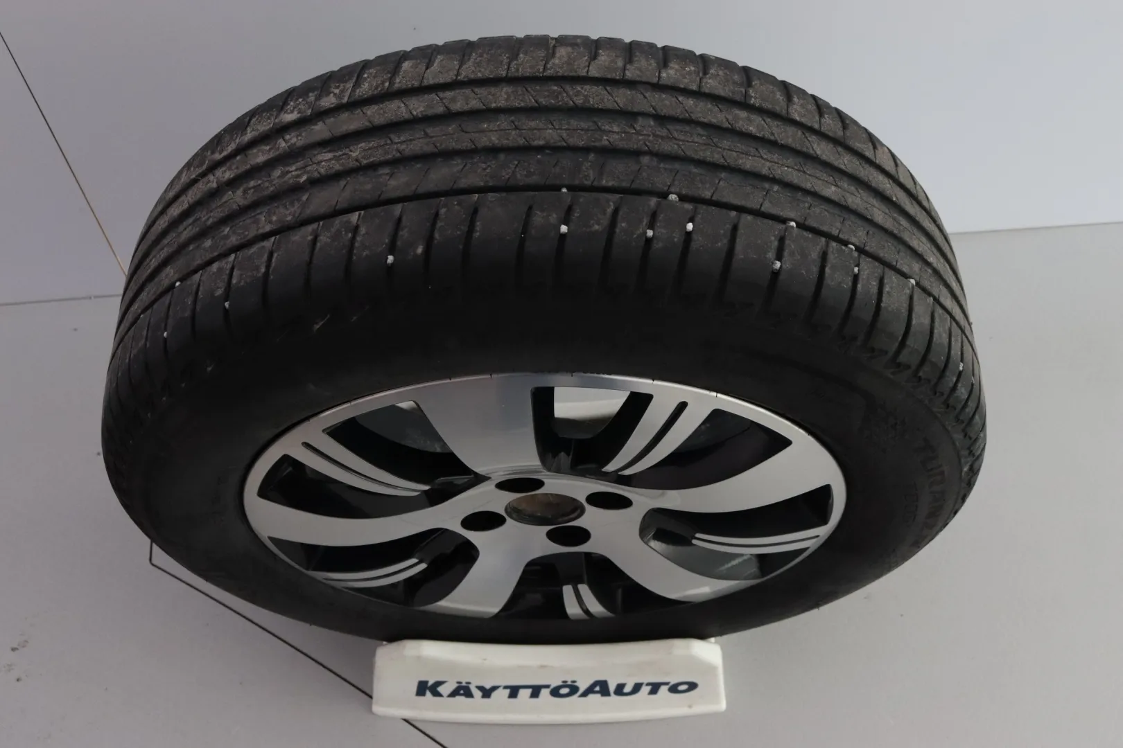 RENAULT Captur JLI-456 carousel image