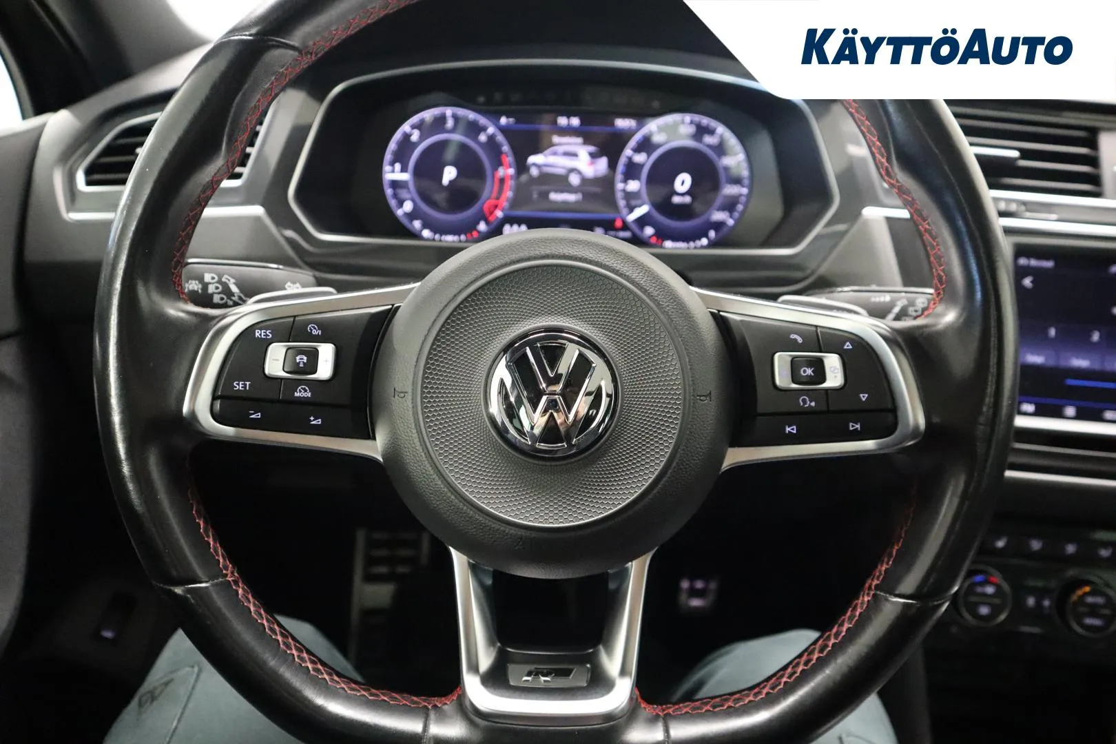 Volkswagen Tiguan CLR-976 carousel image