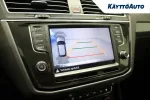 Volkswagen Tiguan CLR-976 carousel thumbs