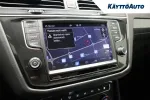 Volkswagen Tiguan CLR-976 carousel thumbs