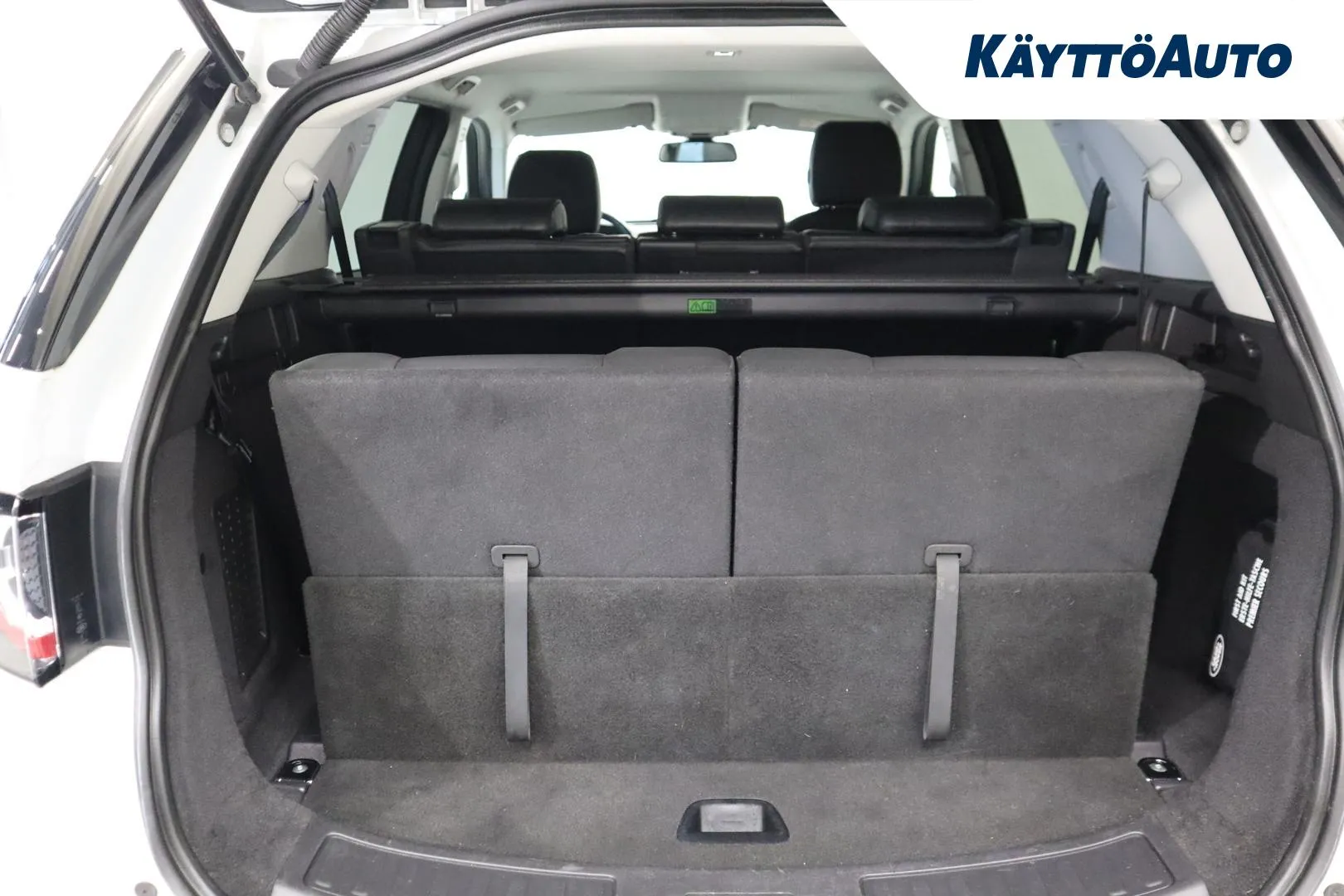 Land Rover Discovery Sport SME-703 carousel image