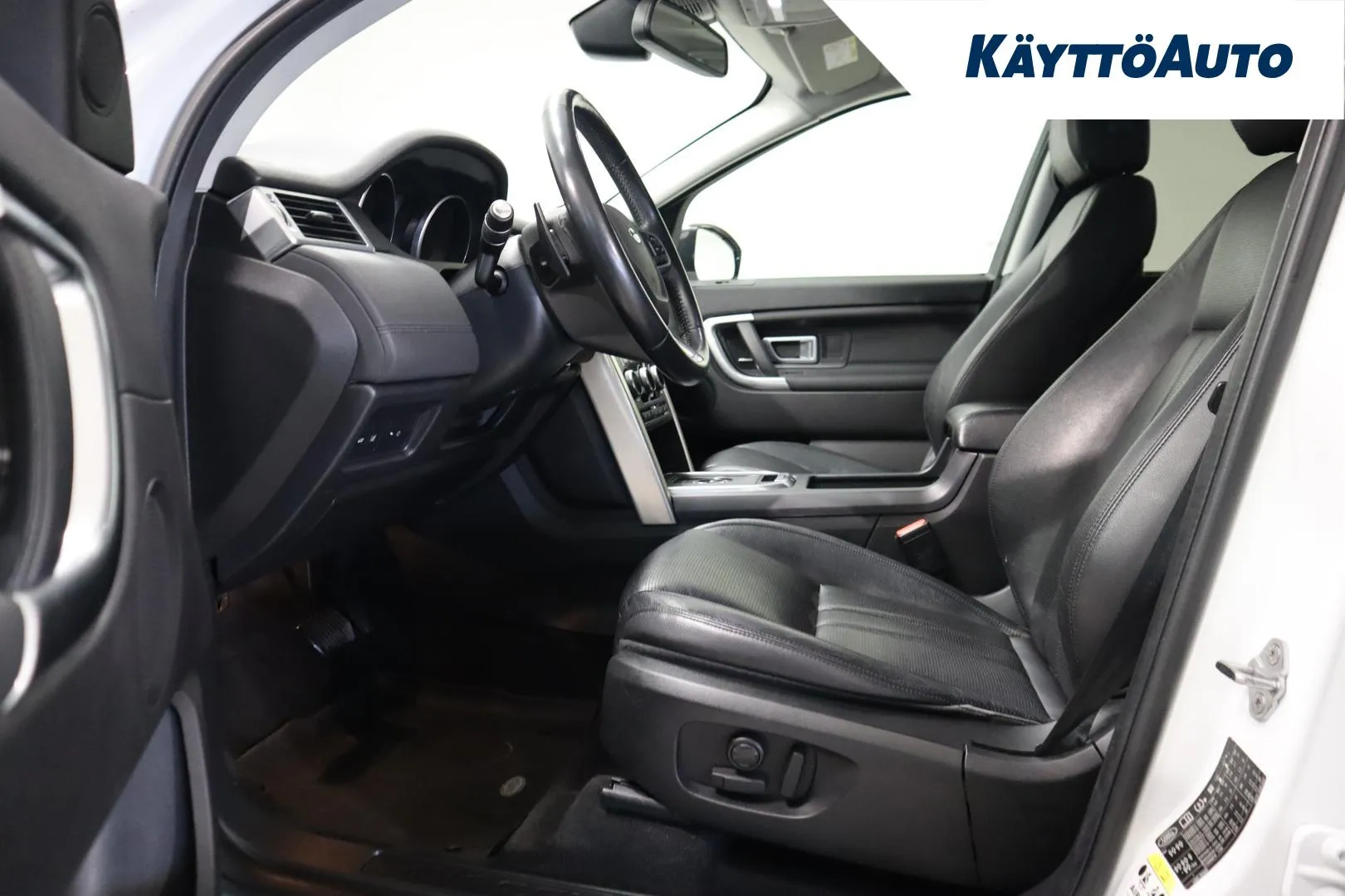 Land Rover Discovery Sport SME-703 carousel image