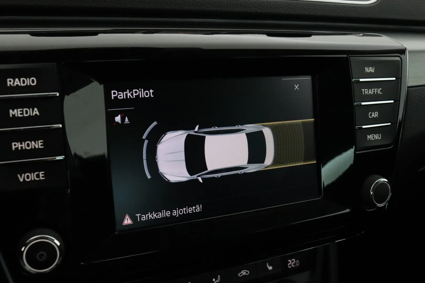 SKODA Superb BTL-640 carousel image