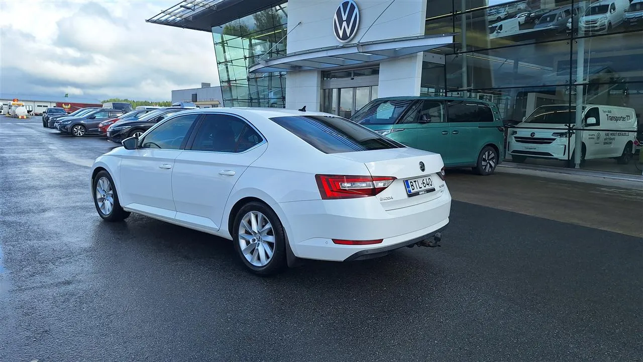 SKODA Superb BTL-640 carousel image