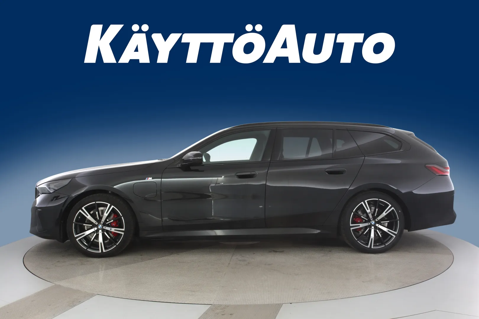 BMW 530e CSI-927 carousel image