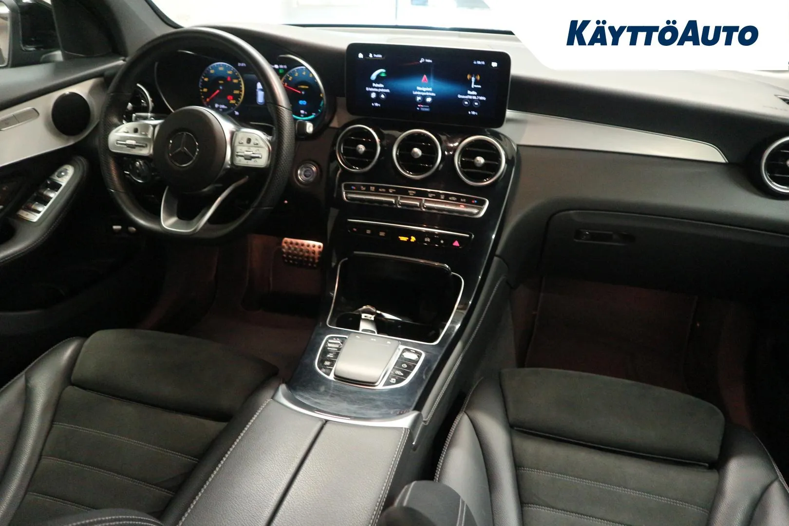 MERCEDES-BENZ GLC FPV-321 carousel image