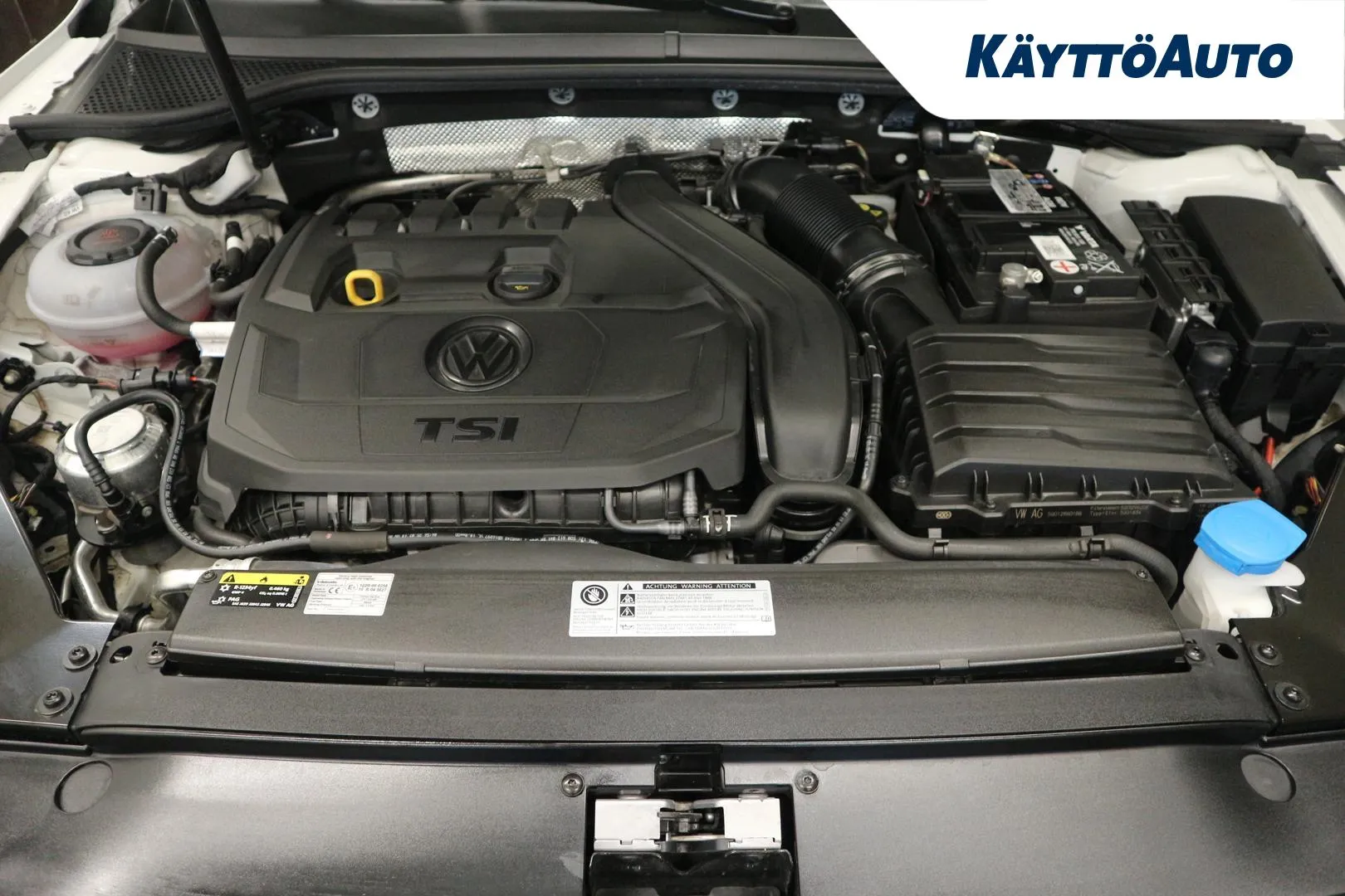 VOLKSWAGEN Passat ERB-991 carousel image