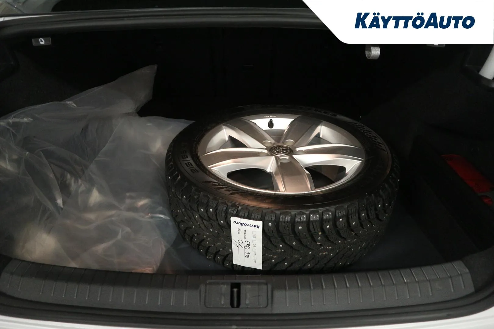 VOLKSWAGEN Passat ERB-991 carousel image