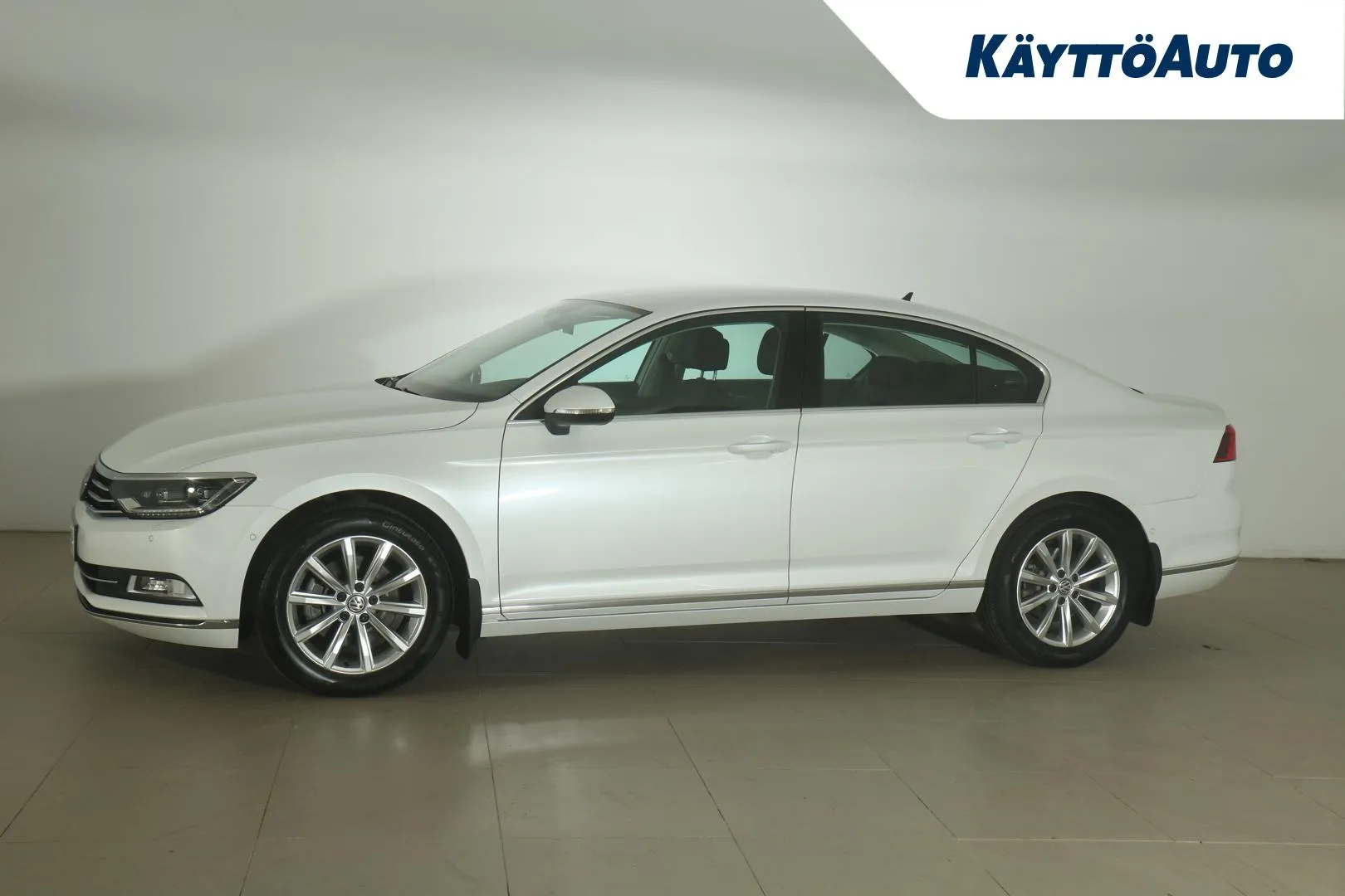 VOLKSWAGEN Passat ERB-991 carousel image