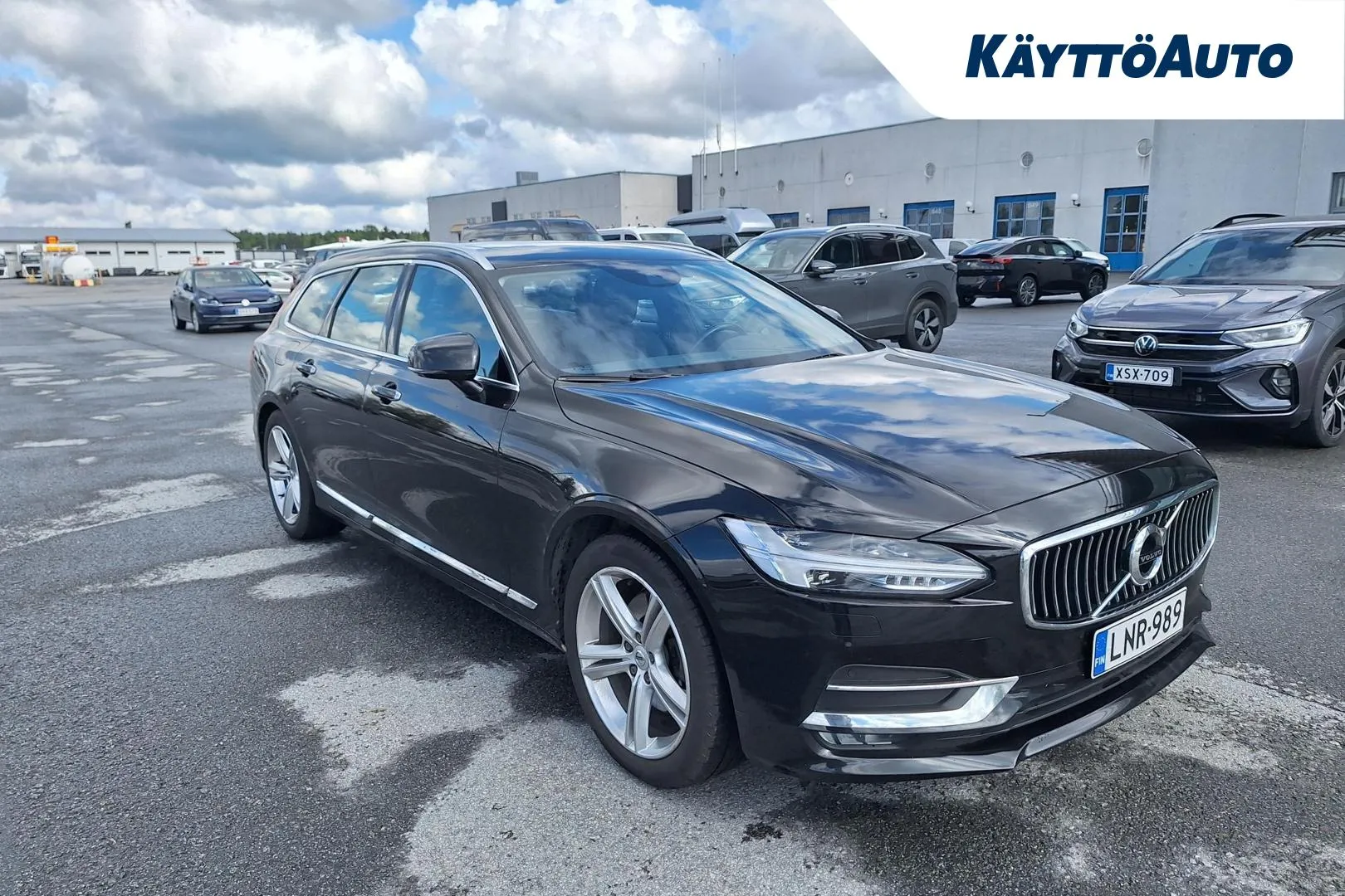 VOLVO V90 LNR-989 carousel image